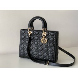 Lady Dior Bag, 7-Compartment, Black Lambskin, Gold Hardware, Sheepskin Material, Size: 32x25x11cm