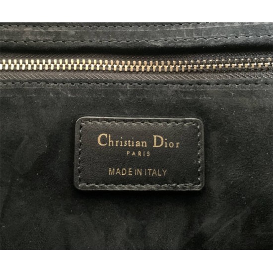 Lady Dior Bag, 7-Compartment, Black Lambskin, Gold Hardware, Sheepskin Material, Size: 32x25x11cm