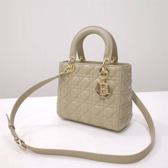 Lady Dior 5-Compartment Bag, 24, Apricot Lambskin, Champagne Gold Hardware, Size: 24x20x11cm