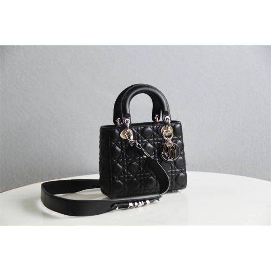 Lady Dior Four Blocks 20 (Style: 8878) Lambskin, Black, Enamel Hardware, Size: 20x16.5x8cm