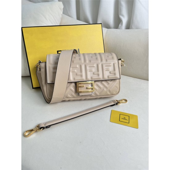 Fendi Baguette Medium 27 Chain Light Apricot All Leather Gold Hardware 27x15x6cm 211