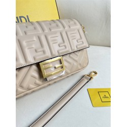 Fendi Baguette Medium 27 Chain Light Apricot All Leather Gold Hardware 27x15x6cm 211