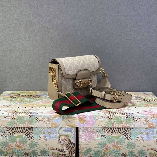 Gucci Beige White, Oatmeal Color, Horsebit 1955 Small, Model: 658574, Size: 20.5x14.5x5cm