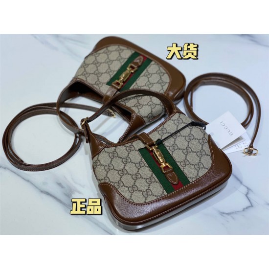 Gucci Jackie 1961, Monogram, 19cm, Model: 637092, Size: 19x13x3cm