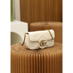 Gucci GG Marmont, 16.5cm, White, Model: 476433, Size: 16.5x10.2x5.1cm