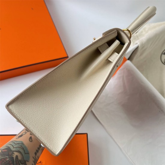 Hermes Hermès Kelly 25cm Epsom Ck10 Milk White Waxed Thread Gold Hardware Hand-Stitched