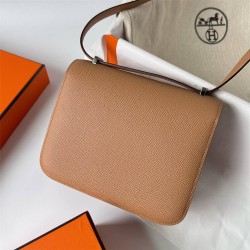 Hermes Hermès Constance 19cm Epsom Waxed Thread 0M Milk Tea Brown White Enamel Buckle Hand-Stitched