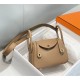 Hermes Hermès Mini Lindy 19 Togo Milk Tea Brown Size: 19.5cm Width 12.5cm Silver Hardware Hand-Stitched