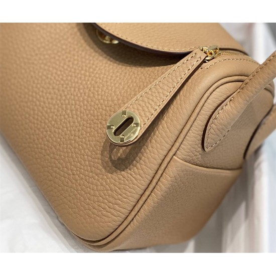 Hermes Hermès Mini Lindy 19 Togo Milk Tea Brown Size: 19.5cm Width 12.5cm Silver Hardware Hand-Stitched