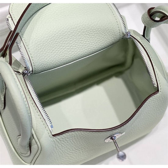 Hermes Hermès Mini Lindy 19 Togo Bubble Color Size: 19.5cm Width 12.5cm Silver Hardware Hand-Stitched