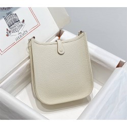 Hermes Hermès Evelyne 18 Togo White Silver Hardware Hand-Stitched