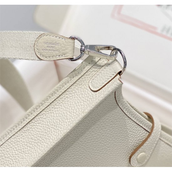 Hermes Hermès Evelyne 18 Togo White Silver Hardware Hand-Stitched