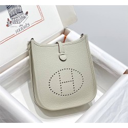 Hermes Hermès Evelyne 18 Togo Light Grey Silver Hardware Hand-Stitched