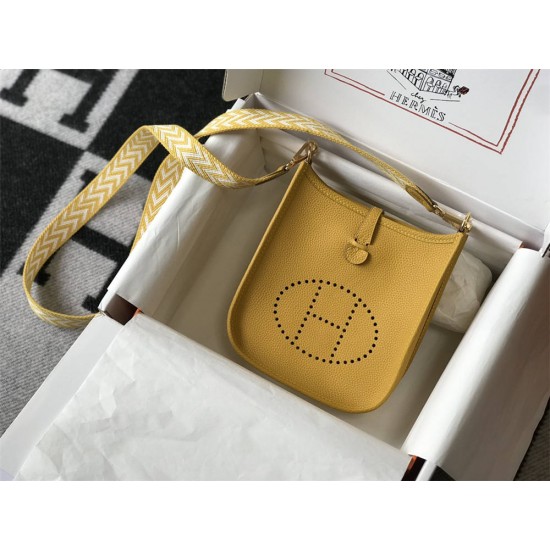 Hermes Hermès Evelyne 18 Togo Yellow Gold Hardware Hand-Stitched