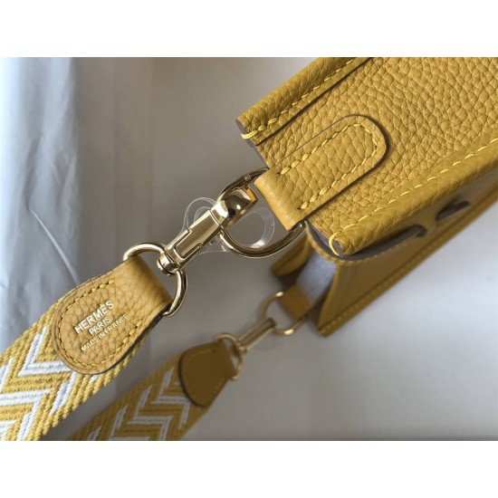 Hermes Hermès Evelyne 18 Togo Yellow Gold Hardware Hand-Stitched