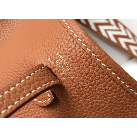 Hermes Hermès Evelyne 18 Togo Brown Gold Hardware Hand-Stitched