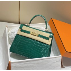 Hermes Hermès Kelly 28 Crocodile Skin Pattern Lambskin Inside Green Gold Hardware Hand-Stitched