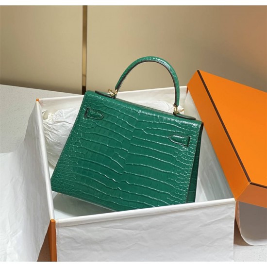 Hermes Hermès Kelly 28 Crocodile Skin Pattern Lambskin Inside Green Gold Hardware Hand-Stitched