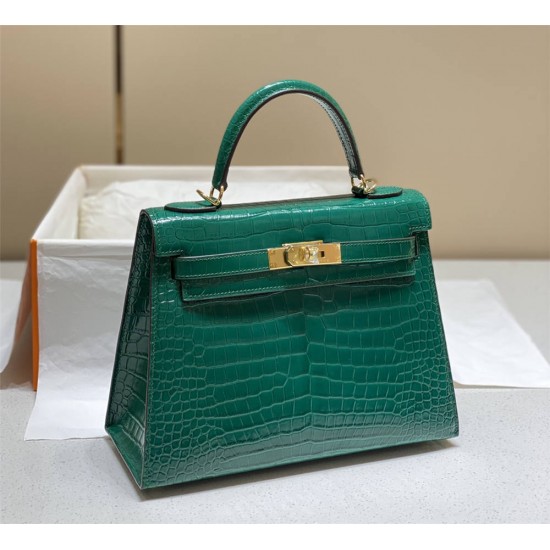 Hermes Hermès Kelly 28 Crocodile Skin Pattern Lambskin Inside Green Gold Hardware Hand-Stitched