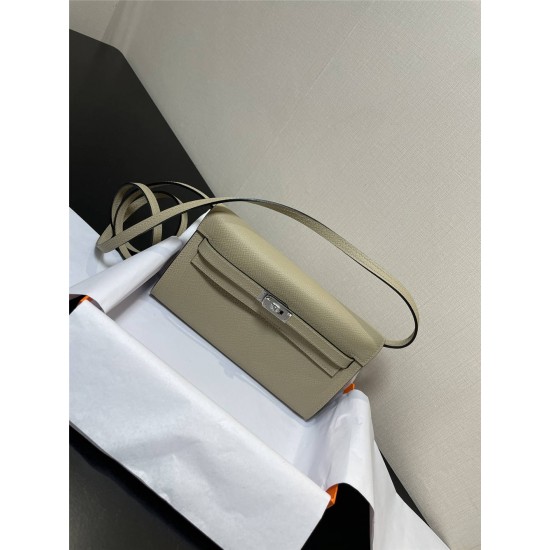 Hermes Hermès Kelly WOC 20.5 Light Grey Epsom Silver Hardware 20.5 x 11 x 2 cm Hand-Stitched