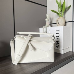 Loewe Puzzle White Medium 24 Model: L062324, L10172 Size: 24x10.5x16cm