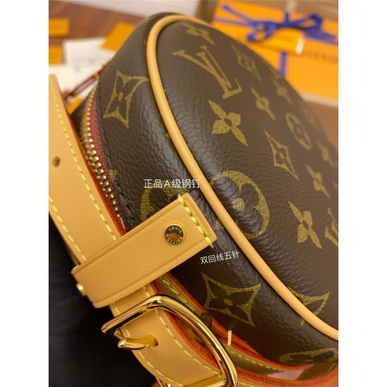 Louis Vuitton M45149 Heart-shaped Bag: Size - 22.0 × 20.0 × 6.0cm