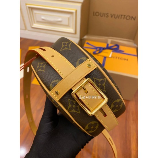 Louis Vuitton M45149 Heart-shaped Bag: Size - 22.0 × 20.0 × 6.0cm