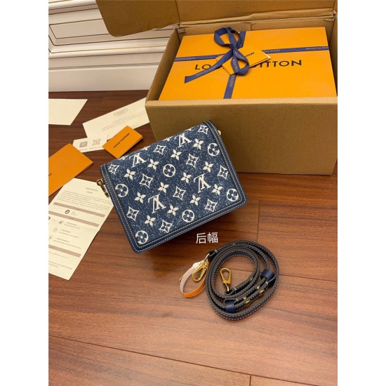 Louis Vuitton M59716 Denim Blue Dauphine Small Handbag: Classic logo denim fabric, Size - 20x15x9cm