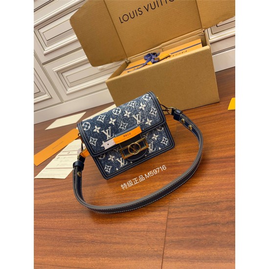 Louis Vuitton M59716 Denim Blue Dauphine Small Handbag: Classic logo denim fabric, Size - 20x15x9cm