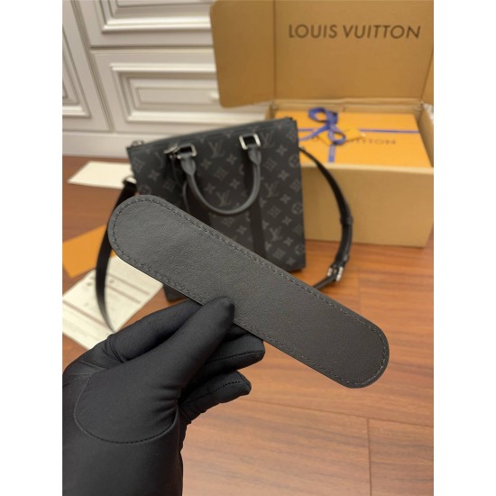 Louis Vuitton M46098 Sac Plat Cross Handbag: Size - 26x28.5x6cm