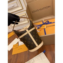 Louis Vuitton M43587 Duffle Bag Nicolas Ghesquière Design: Size - 22x23x14cm