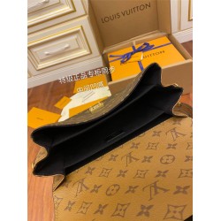 Louis Vuitton M44875 Monogram Messenger Bag POCHETTE MÉTIS Metis Handbag: Size - 25.0x19.0x7.0cm