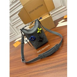 Louis Vuitton HOBO CRUISER Small Handbag (M20875) Gray 2022 Fall/Winter Designer Virgil Abloh Taurillon Monogram Leather: Size - 17x24x8.5cm