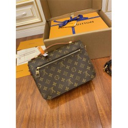 Louis Vuitton Pochette MÉTIS Metis Handbag Monogram Size: 25x19x7cm