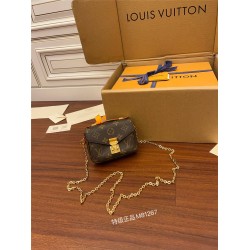 Louis Vuitton Micro MÉTIS Metis Chain Bag Monogram Size: 14x11x3.5cm