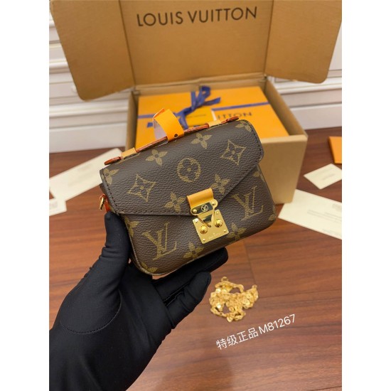 Louis Vuitton Micro MÉTIS Metis Chain Bag Monogram Size: 14x11x3.5cm