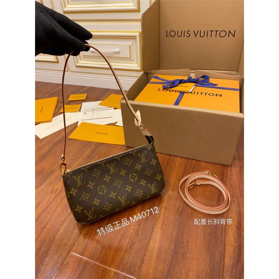 Louis Vuitton Pochette Accessoires Monogram coffee color Single Shoulder Bag  M40712 Monogram Size: 24x14x4cm