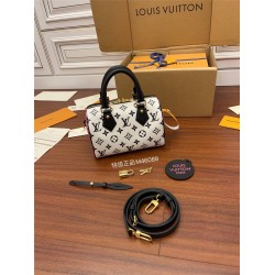 Louis Vuitton SPEEDY BANDOULIÈRE 20 Handbag (M46088) Black Speedy Bandoulière 20 Handbag Monogram Empreinte Leather, Size: 20.5x13.5x12CM