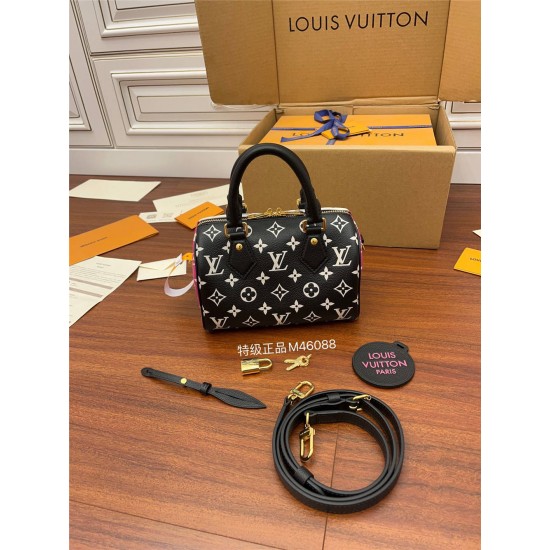 Louis Vuitton SPEEDY BANDOULIÈRE 20 Handbag (M46088) Black Speedy Bandoulière 20 Handbag Monogram Empreinte Leather, Size: 20.5x13.5x12CM