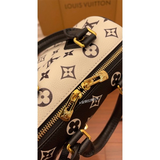 Louis Vuitton SPEEDY BANDOULIÈRE 20 Handbag (M46088) Black Speedy Bandoulière 20 Handbag Monogram Empreinte Leather, Size: 20.5x13.5x12CM