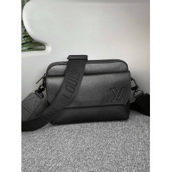 Louis Vuitton Fastline Messenger Bag (M22482) Black, Size: 23.5x18x7CM