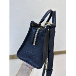 Louis Vuitton ONTHEGO EAST WEST Handbag (M23640) Black OnTheGo East West, Size: 25x13x10cm