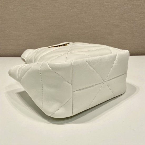 Small Nappa-leather Dynamique Bag With Topstitching 1BG451   Lambskin   White  18x16x10cm