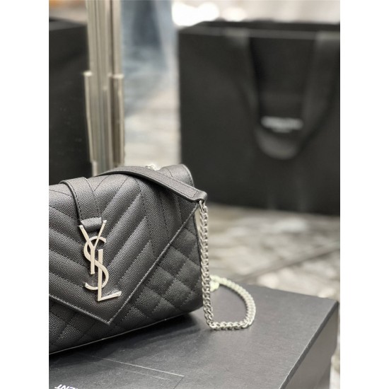 Yves Saint Laurent YSL Envelope Small 21 Black Silver Hardware Grained Leather Model: 526286 Size: 21x13x6cm