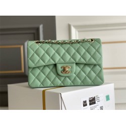 Chanel classic flap bag Small 23*14.5*6cm Hass leather Caviar in green