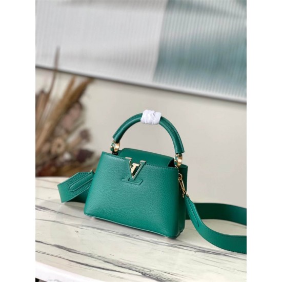 Louis Vuitton M59434 deep green Capucines mini BB 21 x 14 x 8cm