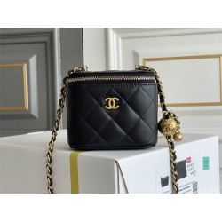 Chanel Vanity box Mini black style lambskin Hass  gold ball 8.5x11x7cm