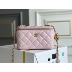 Chanel Vanity box  pink style lambskin Hass  gold ball 9.5x17x8cm