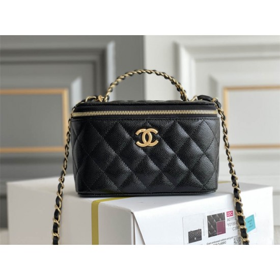 Chanel Vanity box with handle lambskin Hass gold  9.5x17x8cm