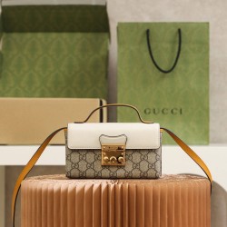 Gucci Padlock 18*10*5cm white gold